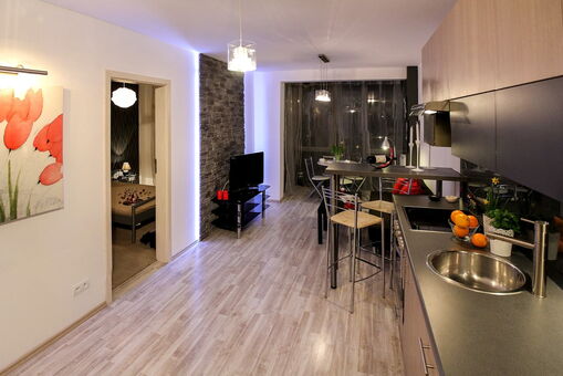 Ansicht Küche und Esszimmer